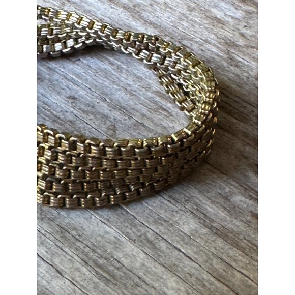 Vintage Napier Goldtone Mesh Bracelet With Fold Over Clasp - Picture 5 of 5